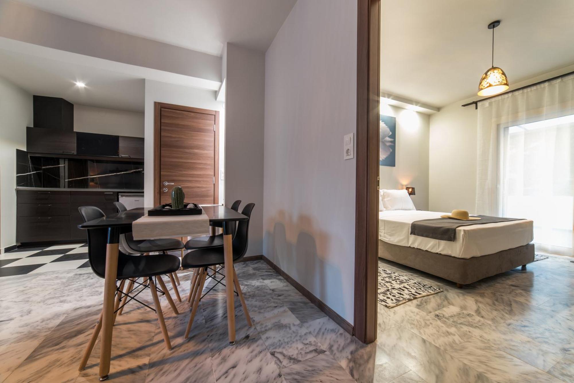 Oinoelia Luxury Suites & Residence โปตอส ภายนอก รูปภาพ