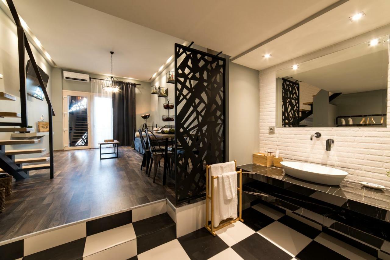 Oinoelia Luxury Suites & Residence โปตอส ภายนอก รูปภาพ