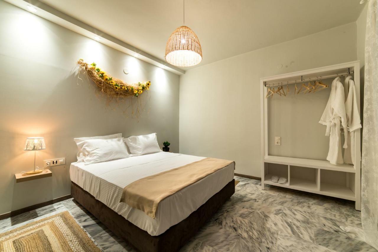 Oinoelia Luxury Suites & Residence โปตอส ภายนอก รูปภาพ
